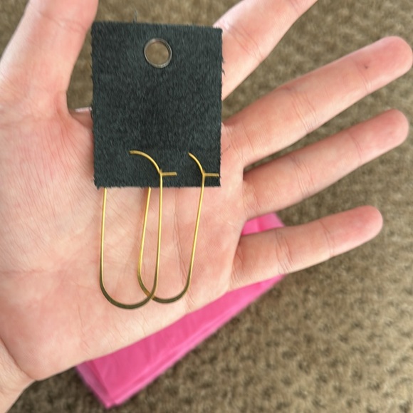 Gold Oval Hoops! 💛 - Picture 3 of 3